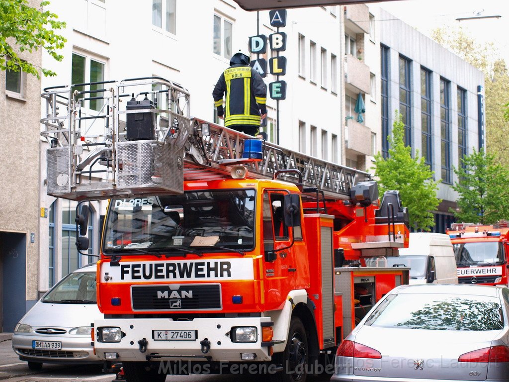 Dachstuhlbrand Belgisches Viertel Maastricherstr P057.JPG